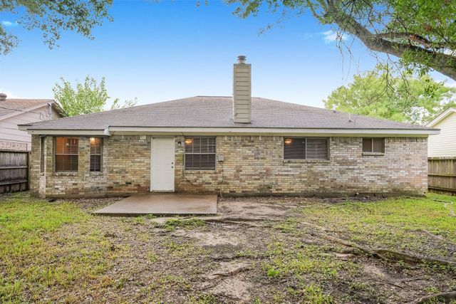 2714 8th Avenue N, Texas City, TX 77590