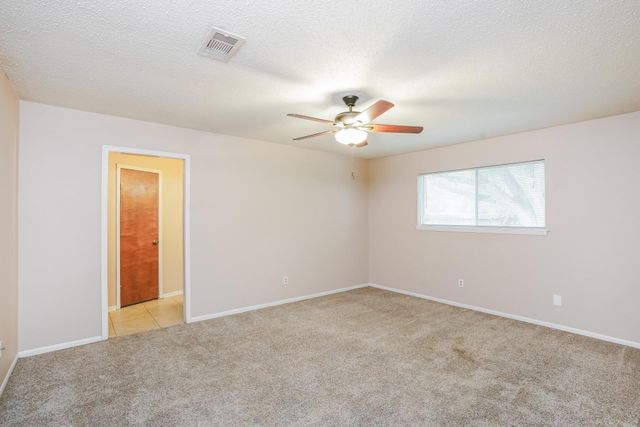 2714 8th Avenue N, Texas City, TX 77590