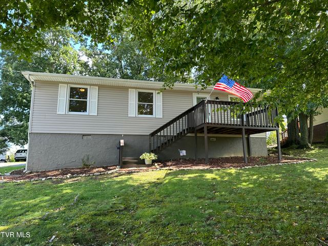 172 Village Lane, Johnson City, TN 37615