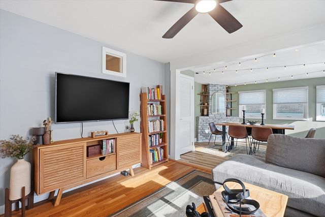 27 Garfield Ave, Saugus, MA 01906