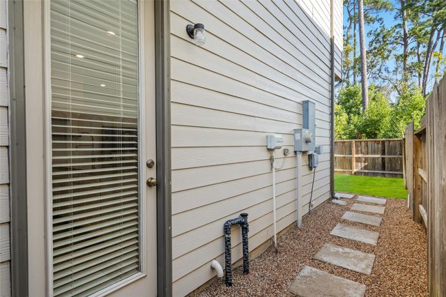 575 Dry Fork Lane, Conroe, TX 77304