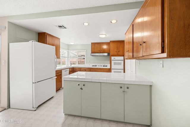 1877 Fred Avenue, Simi Valley, CA 93065
