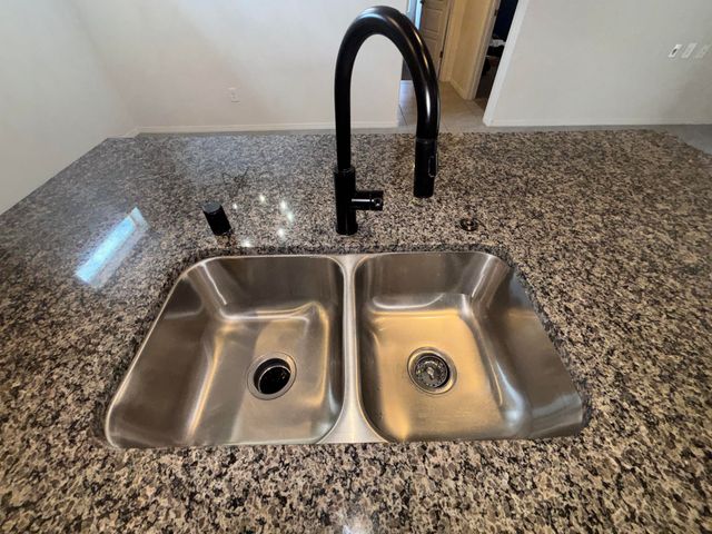 1745 VILLA CONTESA Court NW, Los Lunas, NM 87031