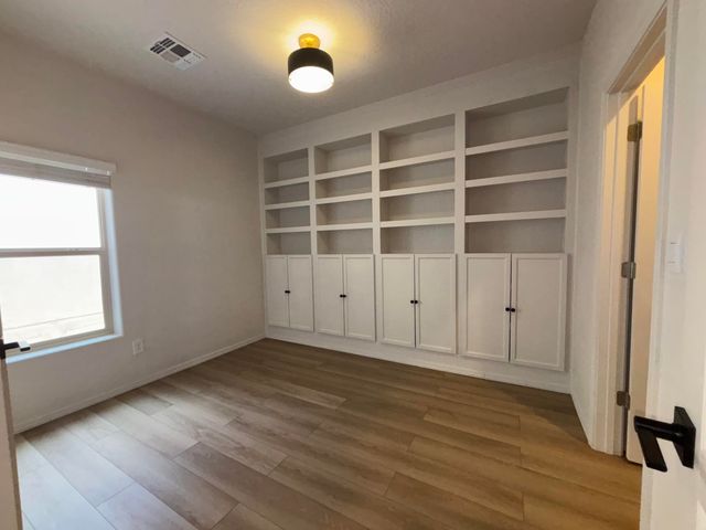 1745 VILLA CONTESA Court NW, Los Lunas, NM 87031