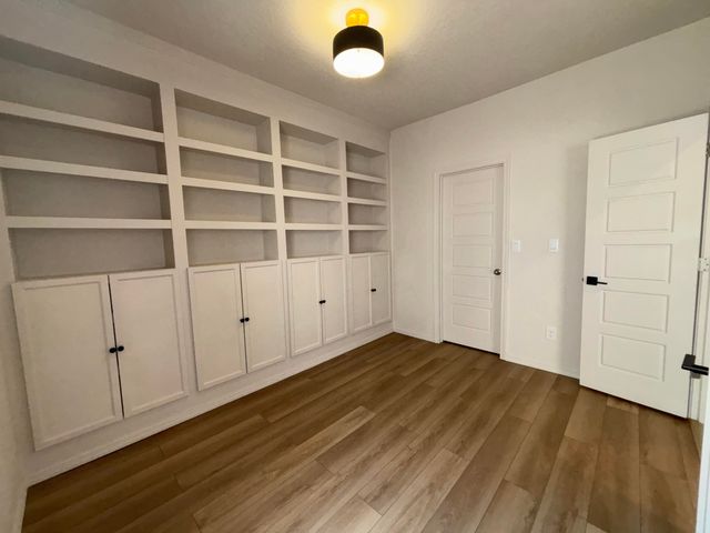 1745 VILLA CONTESA Court NW, Los Lunas, NM 87031