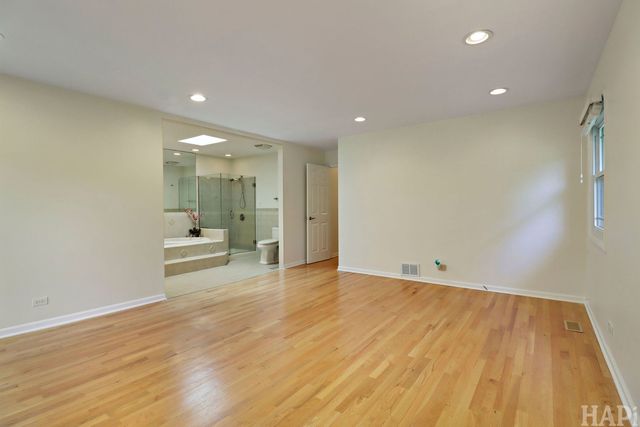 994 Commonwealth Court, Barrington, IL 60010