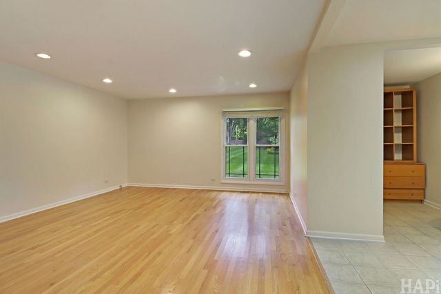 994 Commonwealth Court, Barrington, IL 60010