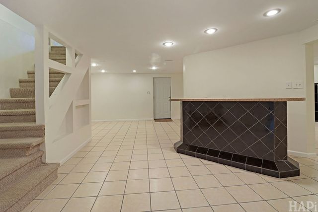 994 Commonwealth Court, Barrington, IL 60010