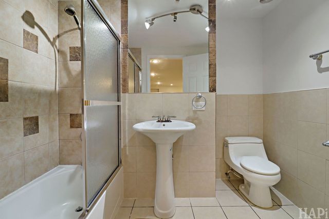 994 Commonwealth Court, Barrington, IL 60010