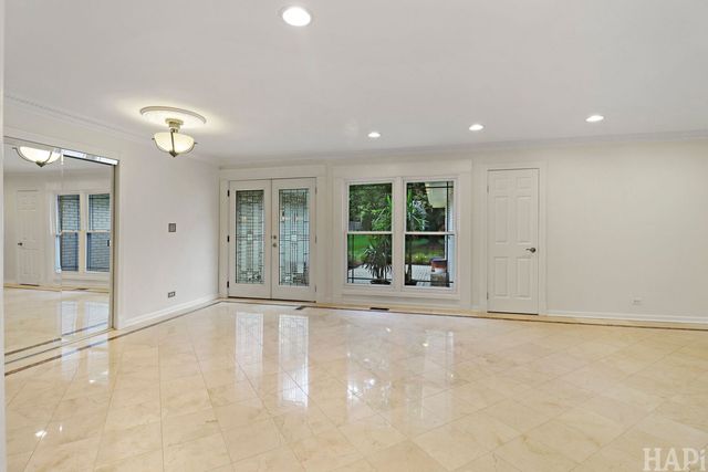 994 Commonwealth Court, Barrington, IL 60010