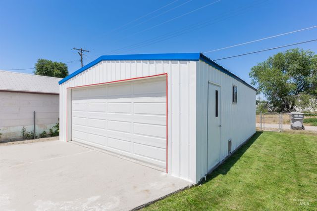 114 Sunnyside Dr, Caldwell, ID 83605