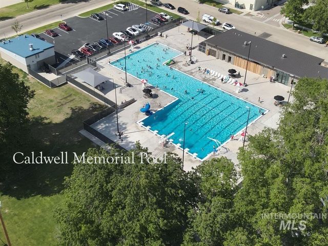 114 Sunnyside Dr, Caldwell, ID 83605