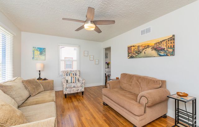 114 Sunnyside Dr, Caldwell, ID 83605
