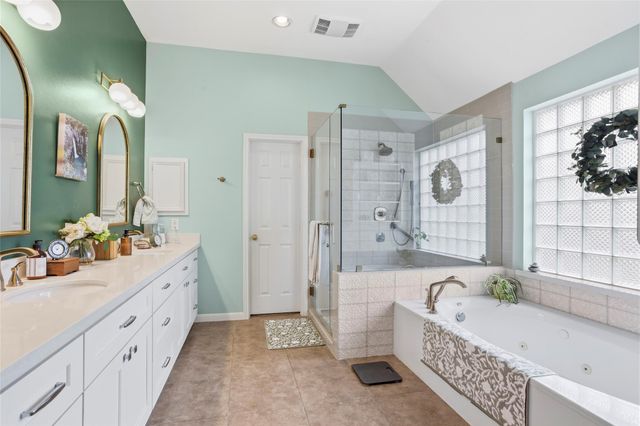 104 Grand Falls Court, League City, TX 77539