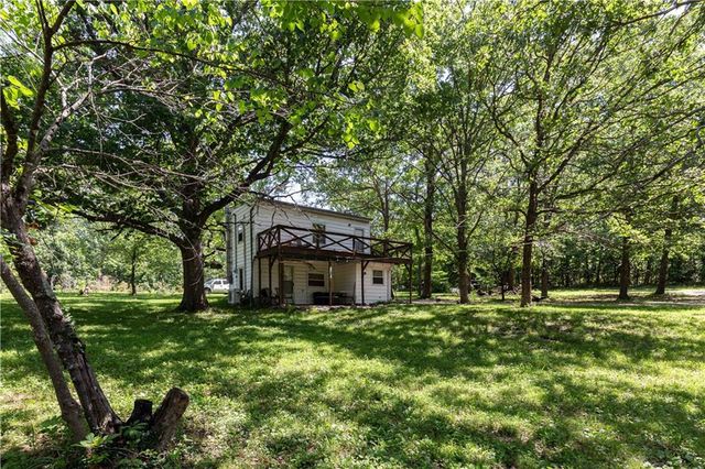 13200 Bell Island Road, Warsaw, MO 65355