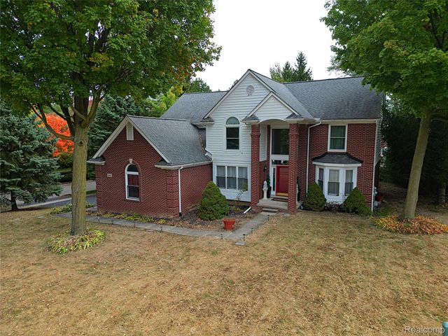 39405 Windsome Drive, Northville, MI 48167