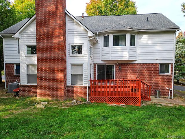 39405 Windsome Drive, Northville, MI 48167