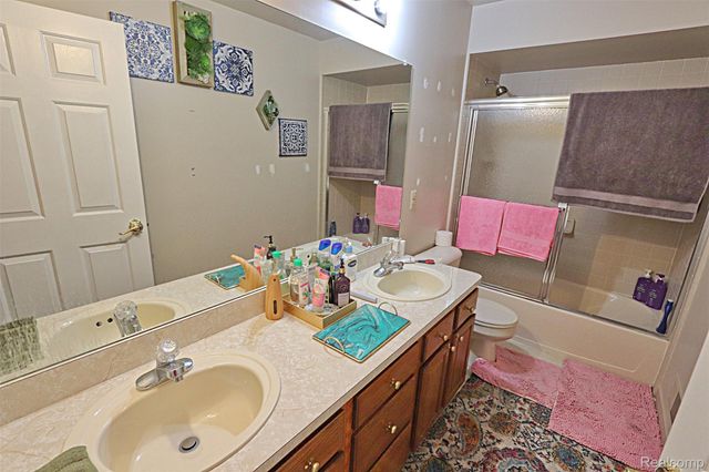 39405 Windsome Drive, Northville, MI 48167