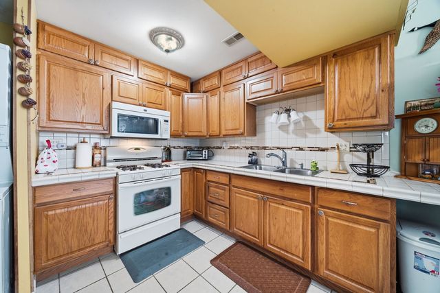 865 Oxford Place 865, Wheeling, IL 60090