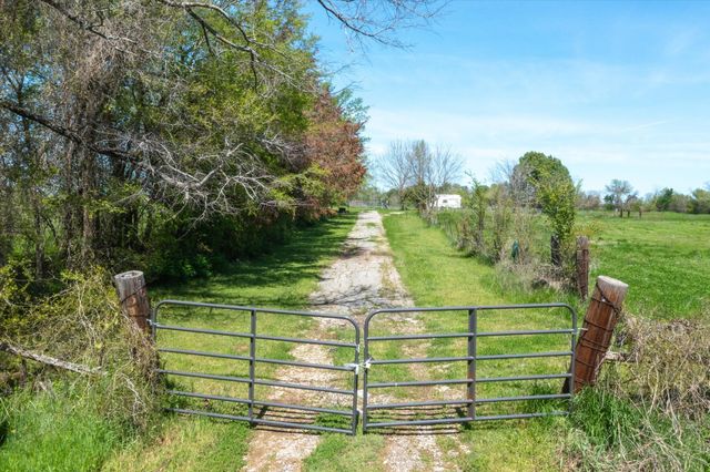 1478 Vz County Road 2621, Wills Point, TX 75169