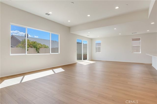 9051 Carson Avenue, Hesperia, CA 92344