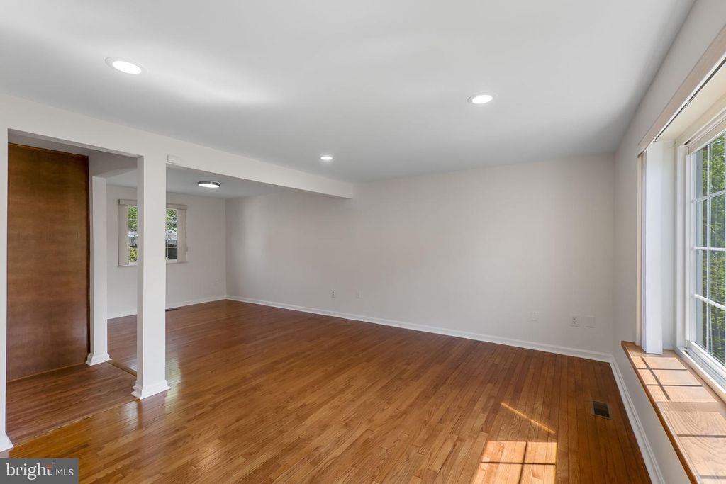 Image 6 of property listing at 9367 HIGHLANDER BLVD, Walkersville, MD 21793