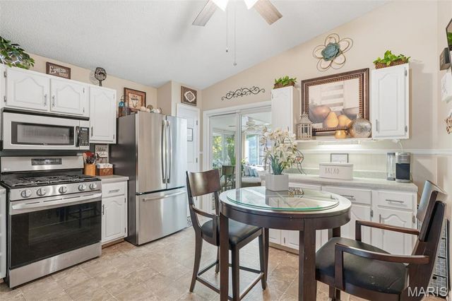 1056 Driftwood Trails Drive, Florissant, MO 63031