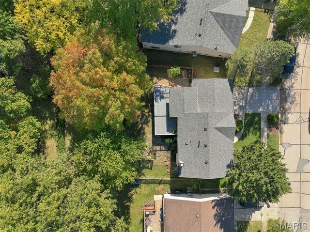 1056 Driftwood Trails Drive, Florissant, MO 63031