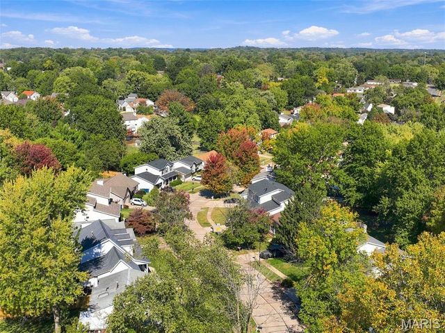 1056 Driftwood Trails Drive, Florissant, MO 63031