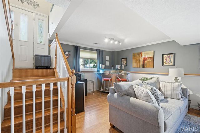 1056 Driftwood Trails Drive, Florissant, MO 63031