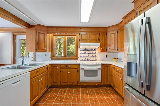 300 Paine Hollow Road, Wellfleet, MA 02667