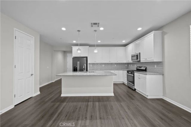 37846 Sunnyvale Lane, Palmdale, CA 93552