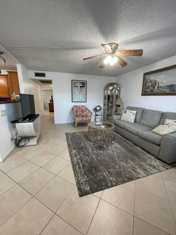 244 Grantham C 244, Deerfield Beach, FL 33442