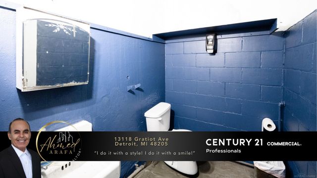 13118 Gratiot Avenue, Detroit, MI 48205