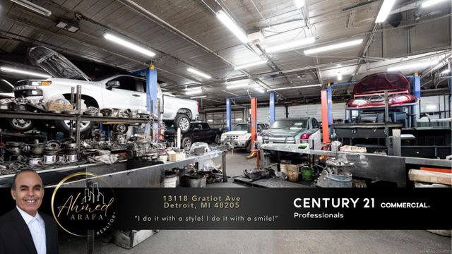 13118 Gratiot Avenue, Detroit, MI 48205