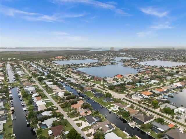 5122 SW 3rd Ave, Cape Coral, FL 33914