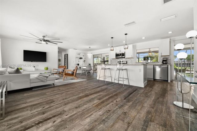 5122 SW 3rd Ave, Cape Coral, FL 33914