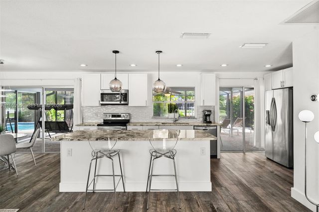 5122 SW 3rd Ave, Cape Coral, FL 33914