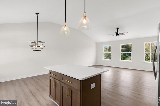 189 MONMOUTH AVE, West Deptford, NJ 08086