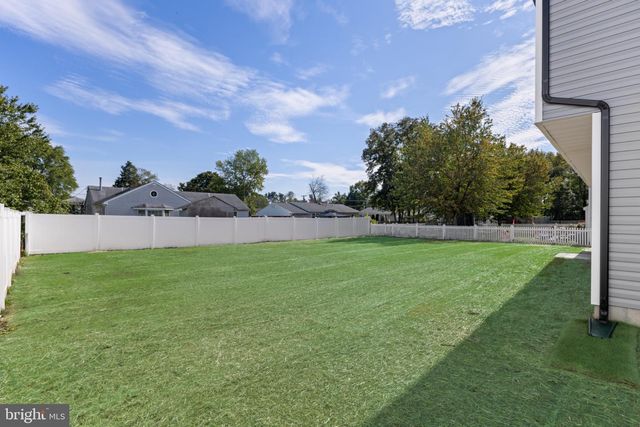 189 MONMOUTH AVE, West Deptford, NJ 08086
