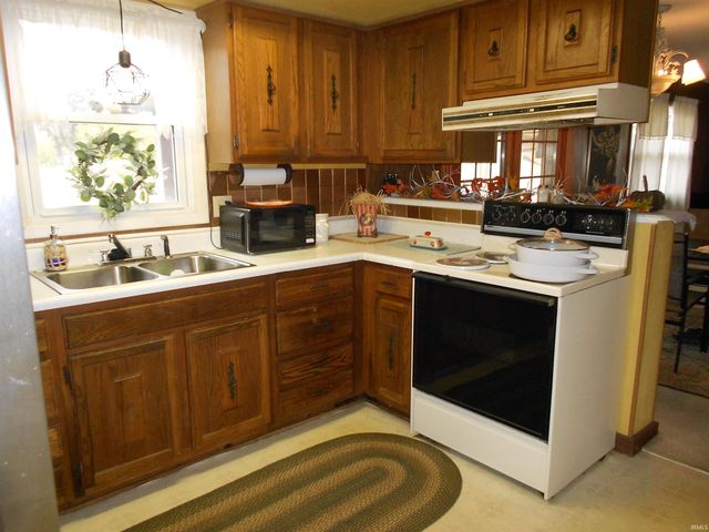 4483 S 550 East, Peru, IN 46970