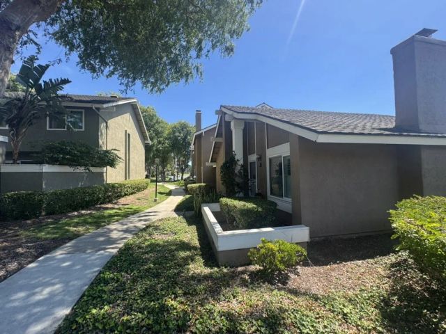 12 Denver 74, Irvine, CA 92604