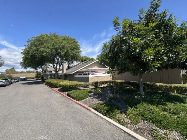 12 Denver 74, Irvine, CA 92604