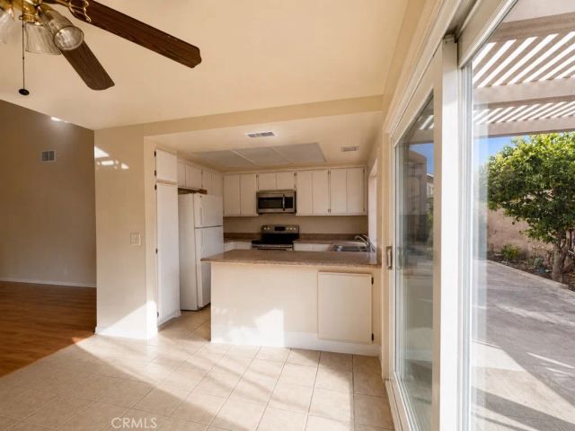 12 Denver 74, Irvine, CA 92604