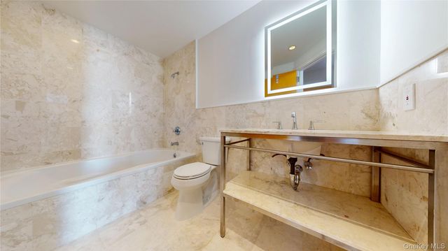 346 Coney Island Avenue 601, Brooklyn, NY 11218