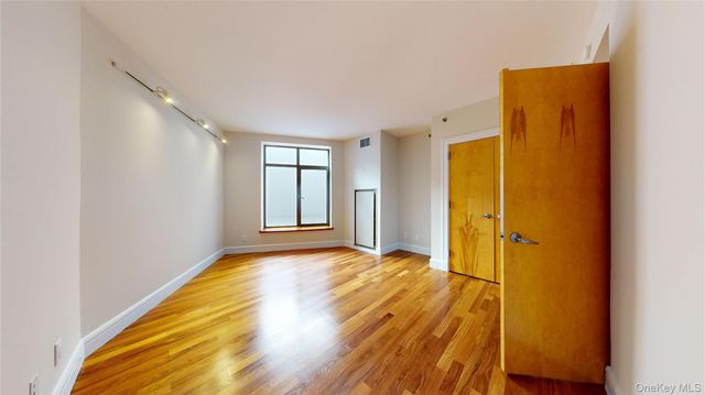 346 Coney Island Avenue 601, Brooklyn, NY 11218