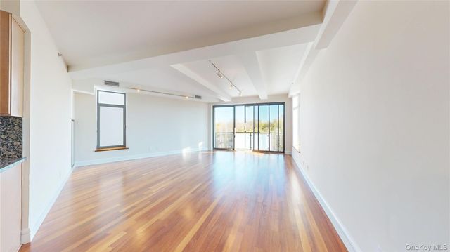 346 Coney Island Avenue 601, Brooklyn, NY 11218