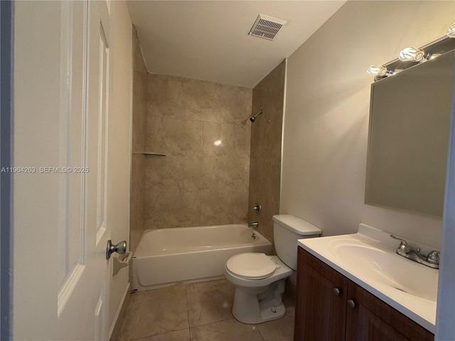 6085 W Flagler St 0, Miami, FL 33144