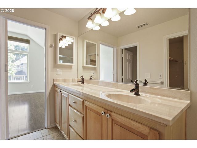 16129 Sw HOLLAND Ln, Sherwood, OR 97140