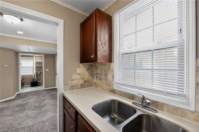 6252 Lathrop Avenue, Kansas City, KS 66104